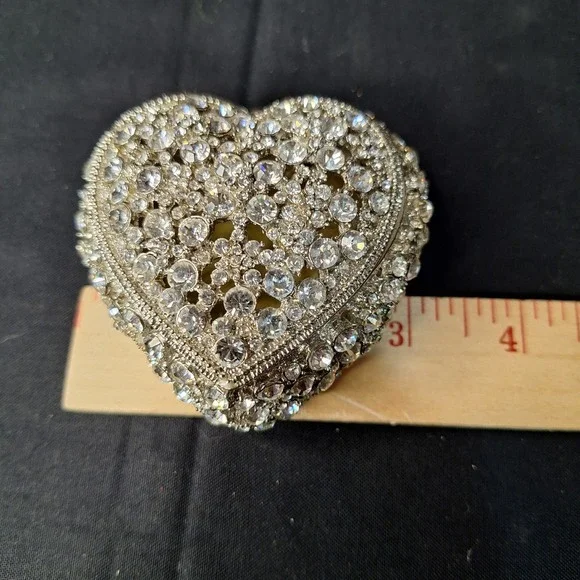 Olivia Riegel Heart Crystal Trinket Box Silver Tone Swarovski Keepsake Jewelry - Picture 4 of 10
